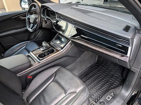 Used 2021 Audi Q7 2.0T Premium w/ Convenience Package AWD/4WD image 4