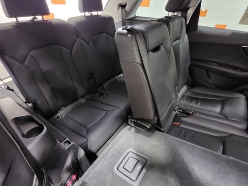 Used 2022 Audi Q7 Premium Plus w/ Premium Plus Package image 22