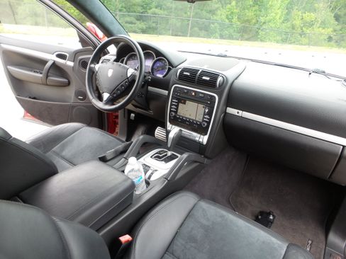 Used 2009 Porsche Cayenne GTS AWD/4WD image 90