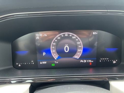 Used 2025 Volkswagen Taos S image 8