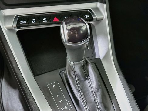 Used 2025 Audi Q3 2.0T Premium AWD/4WD image 24