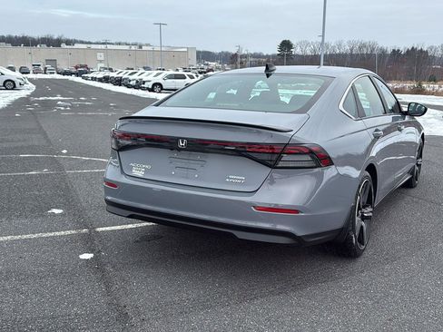Used 2023 Honda Accord Sport image 6