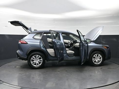 Used 2026 Toyota Corolla Cross L FWD image 32