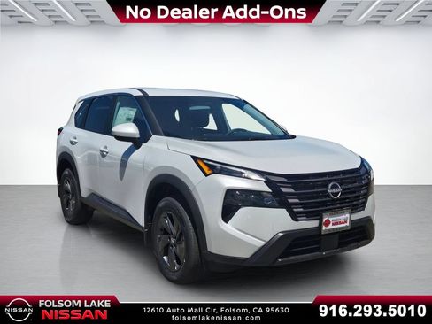New 2026 Nissan Rogue SV AWD/4WD image 1