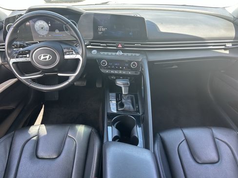 Used 2024 Hyundai Elantra Limited FWD image 14