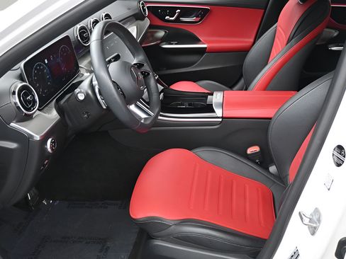 Used 2024 Mercedes-Benz C 300 Sedan image 4