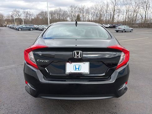 Used 2017 Honda Civic EX image 4