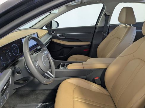 Used 2025 Hyundai Sonata Limited image 10