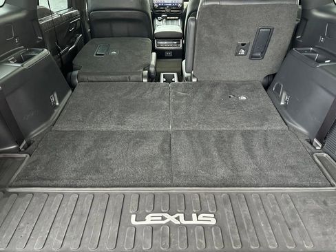 Used 2025 Lexus GX 550 w/ Cold Area Package image 15