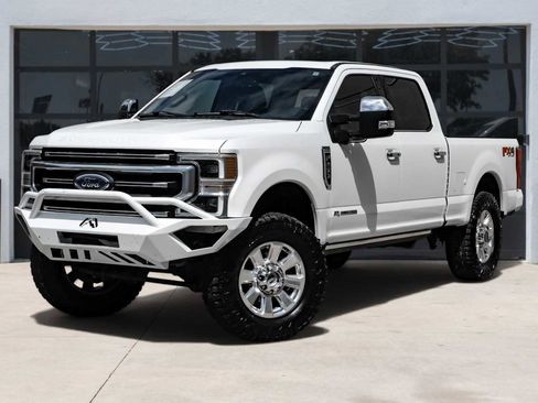 Used 2021 Ford F250 Platinum w/ FX4 Off-Road Package AWD/4WD image 1