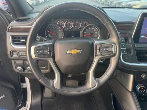 Used 2021 Chevrolet Suburban LT w/ Rear Media and Nav Package RWD image 12