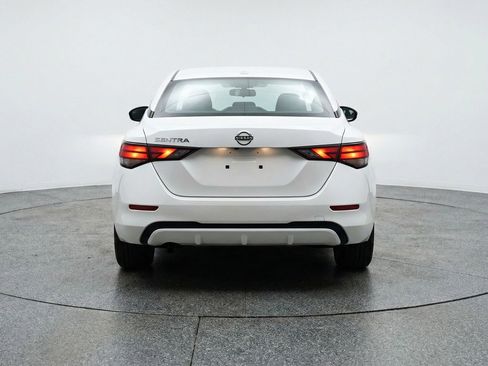 Used 2025 Nissan Sentra SV image 7