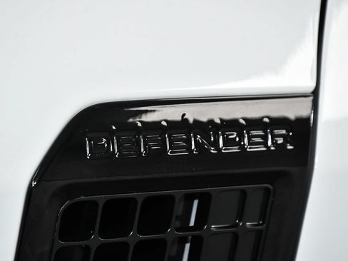 Used 2022 Land Rover Defender 90 X-Dynamic HSE AWD/4WD image 90