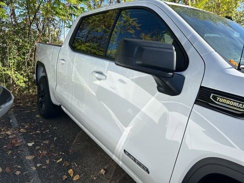 New 2026 GMC Sierra 1500 Elevation image 4