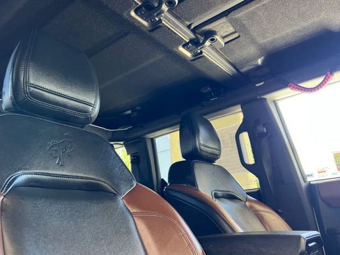 Used 2024 Ford Bronco Outer Banks w/ Sasquatch Package AWD/4WD image 17