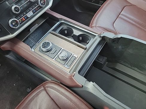 Used 2023 Ford Expedition Max Limited image 9