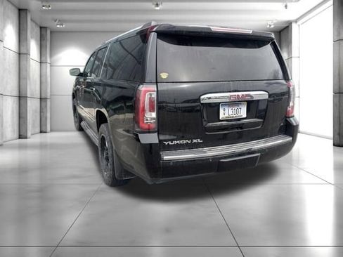 Used 2015 GMC Yukon XL Denali w/ Touring Package AWD/4WD image 4