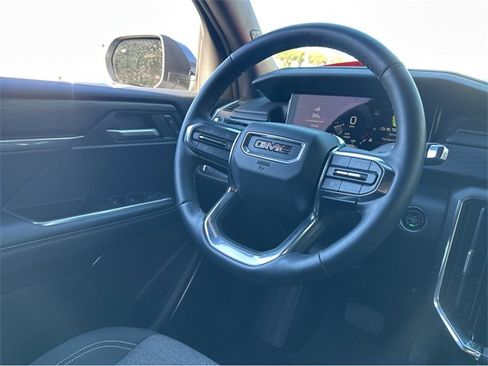 Certified 2025 GMC Acadia Elevation image 8