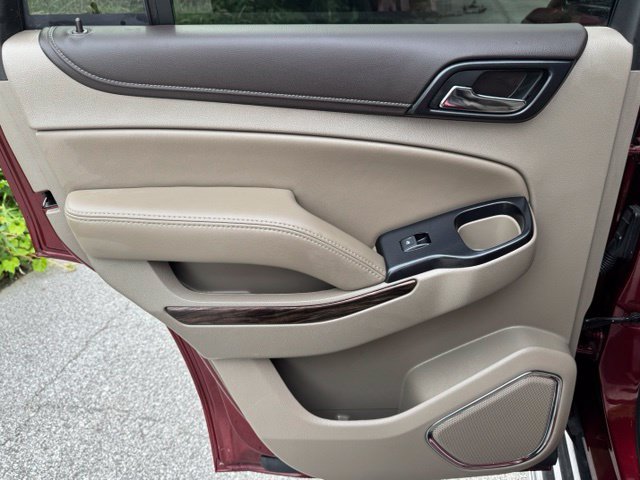 Used 2018 GMC Yukon SLT w/ Open Road Package AWD/4WD image 11