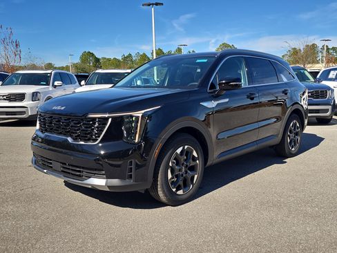 New 2026 Kia Sorento S image 4
