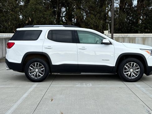 Used 2017 GMC Acadia SLT image 7