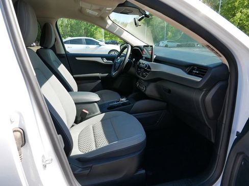 Used 2020 Ford Escape SE FWD image 8