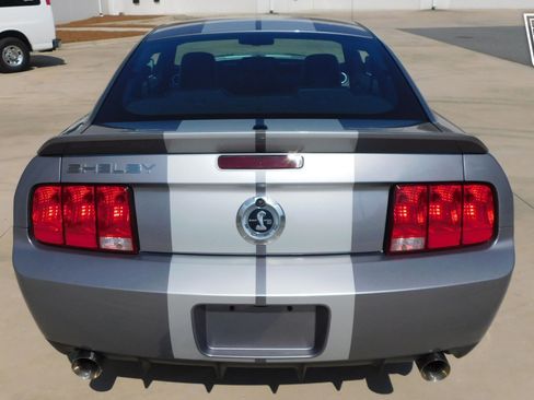 Used 2007 Ford Mustang Shelby GT500 RWD image 22