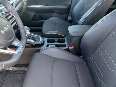 Certified 2024 Kia Forte GT-Line image 27