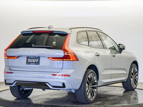 New 2026 Volvo XC60 T8 Ultra w/ Protection Package Premier AWD/4WD image 5