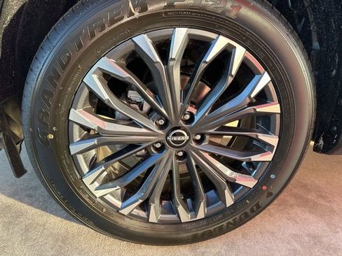 New 2026 Nissan Rogue Platinum w/ Platinum Premium Package image 8