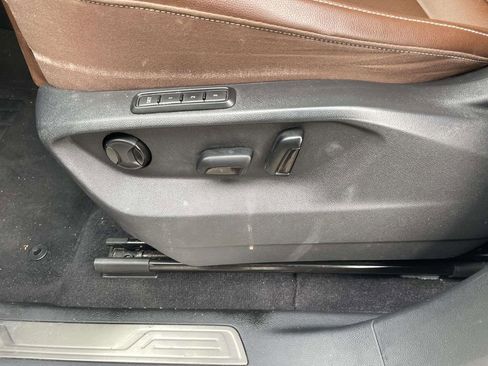 Used 2022 Volkswagen Atlas SEL R-Line image 29