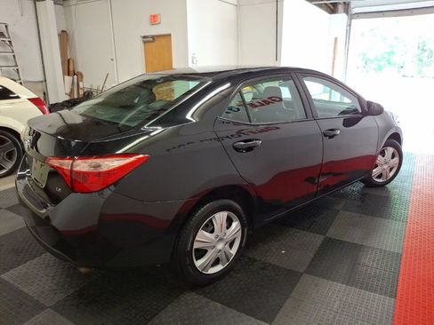 Used 2018 Toyota Corolla LE FWD image 11
