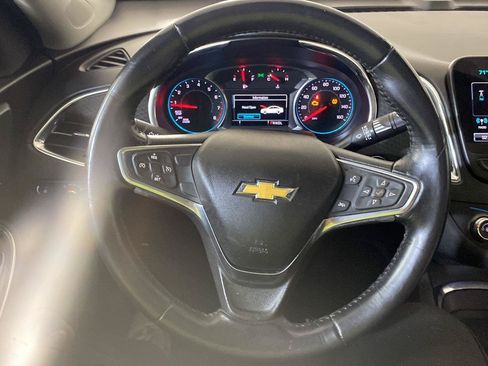 Used 2018 Chevrolet Malibu LT FWD image 7