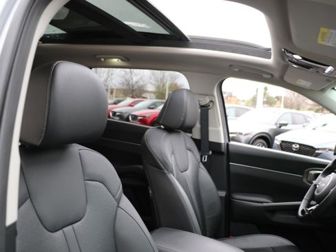 Used 2023 Kia Sorento X-Line EX image 7