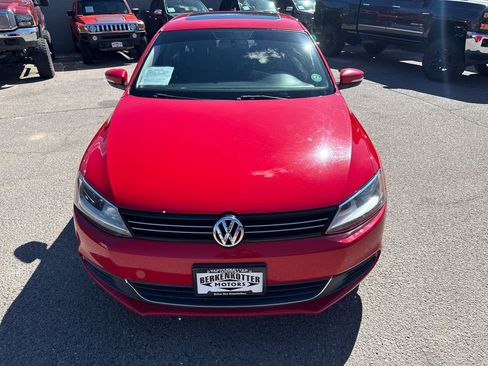 Used 2014 Volkswagen Jetta SE image 2