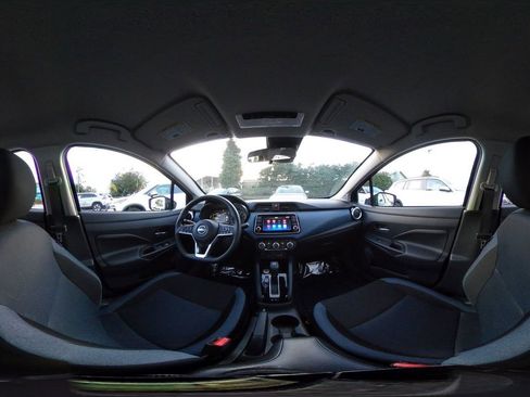 Used 2025 Nissan Versa SV image 41