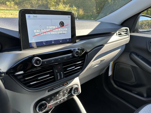 New 2026 Ford Escape Active w/ Cold Weather Package image 15