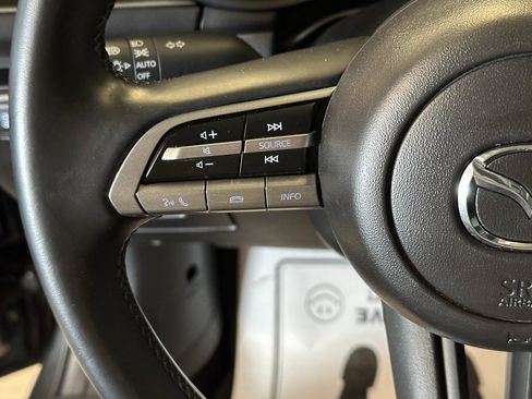 Used 2022 MAZDA MAZDA3 s image 9