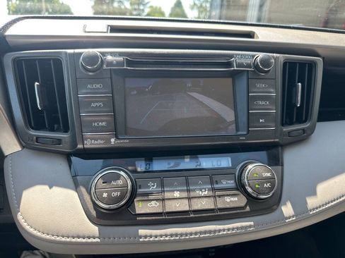 Used 2015 Toyota RAV4 XLE AWD/4WD image 10