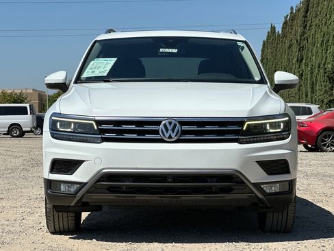 Used 2018 Volkswagen Tiguan SEL Premium AWD/4WD image 9