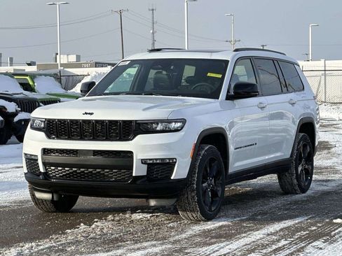 New 2025 Jeep Grand Cherokee L Limited w/ Black Appearance Package image 4