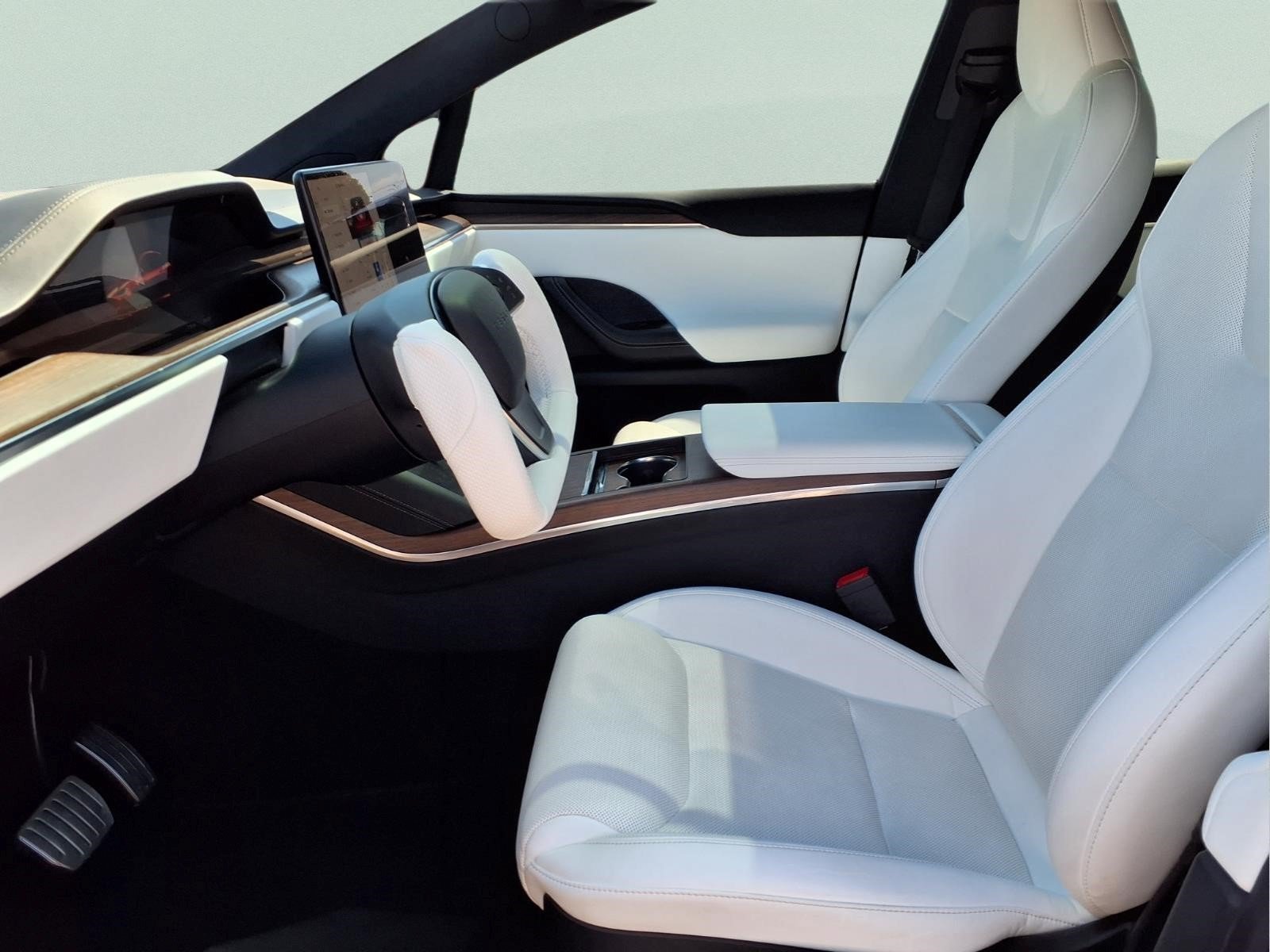 Used 2023 Tesla Model X AWD/4WD image 12