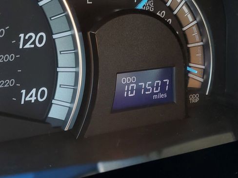 Used 2014 Toyota Camry SE image 23