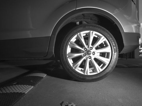 Used 2017 Ford Escape Titanium FWD image 8