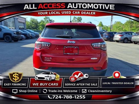 Used 2024 Jeep Compass Latitude AWD/4WD image 4