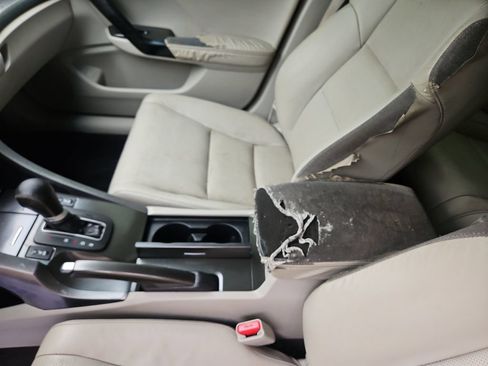 Used 2013 Acura TSX Sedan FWD image 15