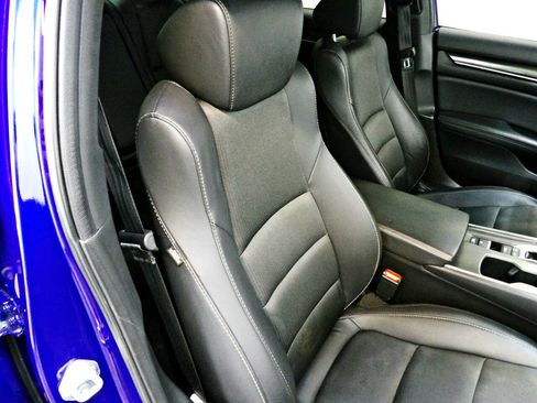 Used 2021 Honda Accord Sport image 13