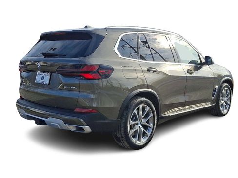 Used 2025 BMW X5 xDrive50e w/ Premium Package image 6