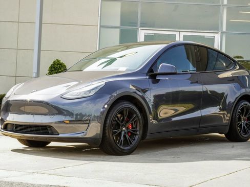 Used 2020 Tesla Model Y Long Range AWD/4WD image 8