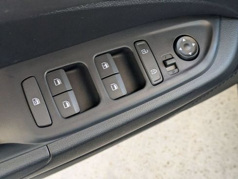 New 2026 Hyundai Venue SE FWD image 14